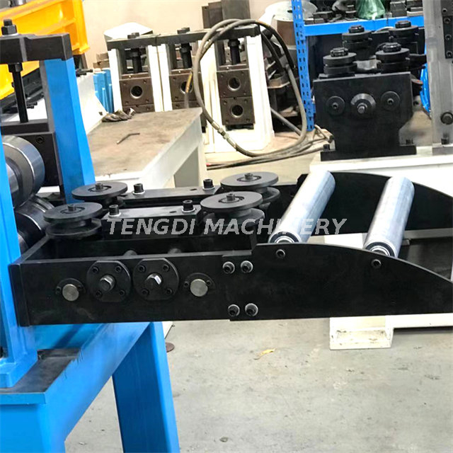 Highway Guardrail Machine
